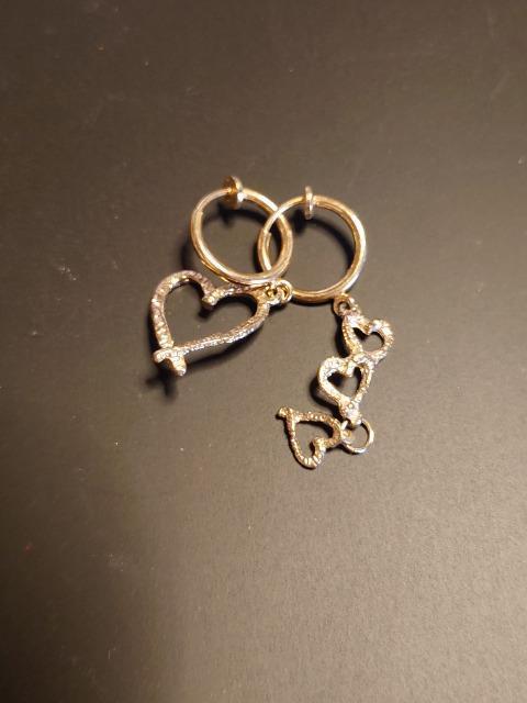 イヤリング < 女性アクセサリー/時計  イヤリング < 女性アクセサリー/時計の