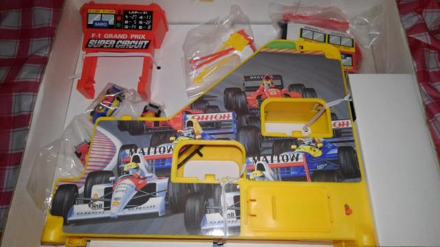 爆走 スーパーサーキット DX スペシャル ニューカラーのスペシャル仕様のマシン全4種付き Aランク TOYBOX < おもちゃ  爆走 スーパーサーキット DX スペシャル ニューカラーのスペシャル仕様のマシン全4種付き Aランク TOYBOX < おもちゃの