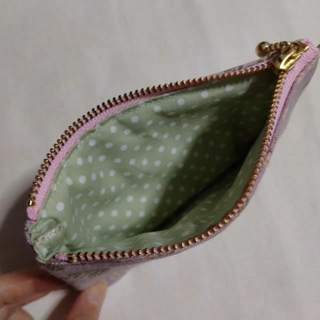 ★紫花柄@★ファスナーポーチ♪小銭入れ、薬入れなど < 女性ファッション  ★紫花柄@★ファスナーポーチ♪小銭入れ、薬入れなど < 女性ファッションの