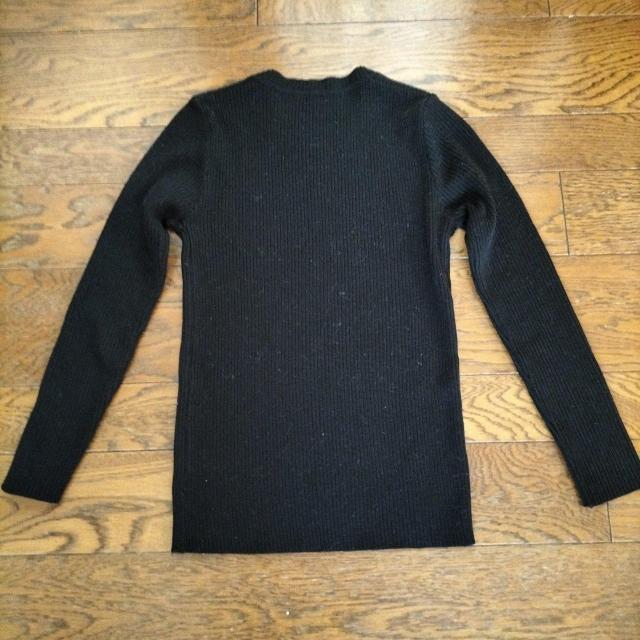 黒 リブ ニット 長袖セーター < 女性ファッション  黒 リブ ニット 長袖セーター < 女性ファッションの