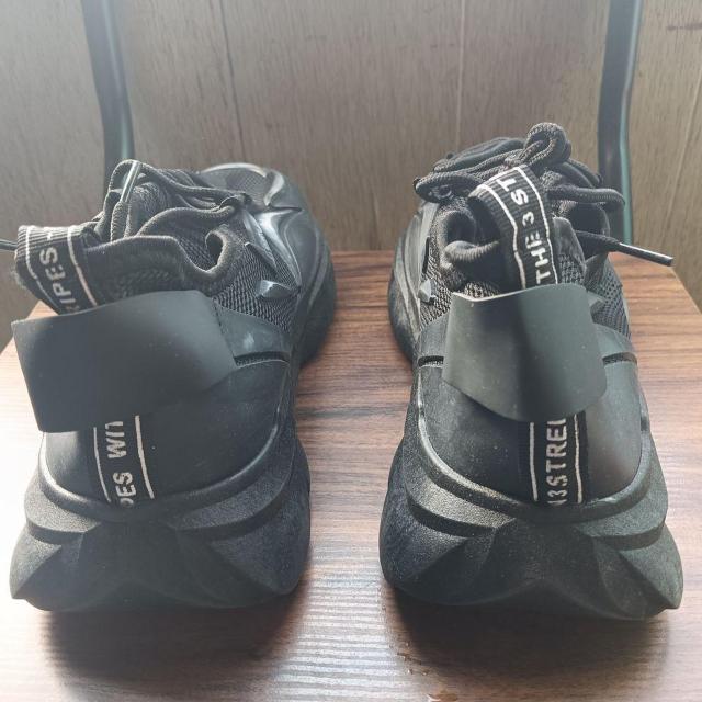 新品 25cm レディース スニーカー ブラック シューズ 靴 カジュアル < 女性ファッション  新品 25cm レディース スニーカー ブラック シューズ 靴 カジュアル < 女性ファッションの