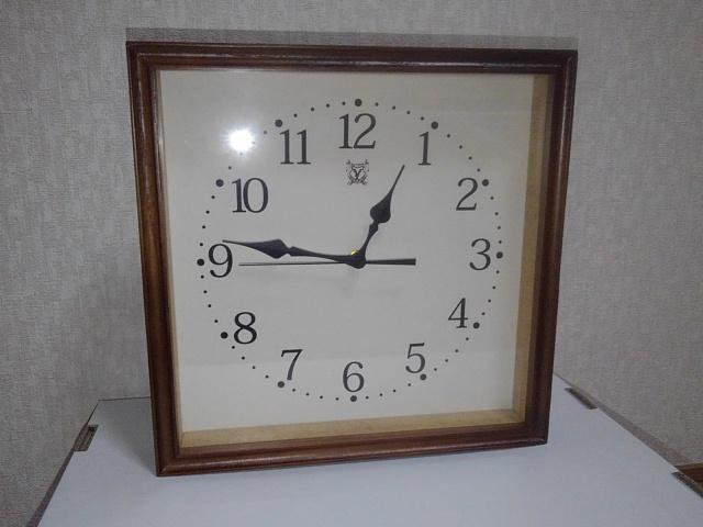 新品未使用★木製フレーム掛け時計★木目調ブラウン < インテリア/ライフ 新品未使用★木製フレーム掛け時計★木目調ブラウン < インテリア/ライフの