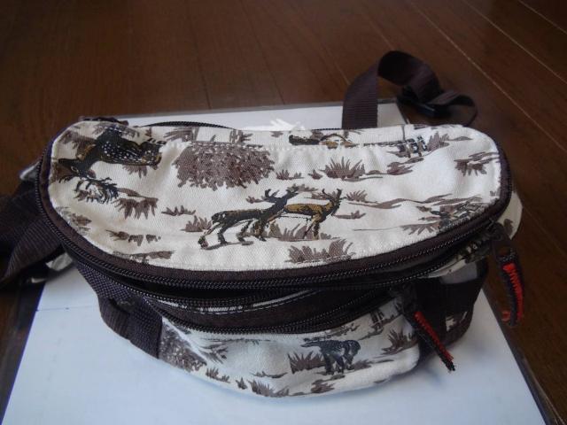 鹿の柄のウェストポーチ男女兼用!。 < 女性ファッション 鹿の柄のウェストポーチ男女兼用!。 < 女性ファッションの