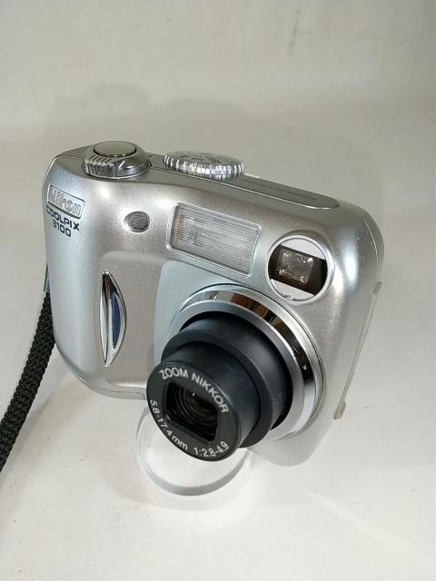 Nikon coolpix 3100  Ɠd/AV 