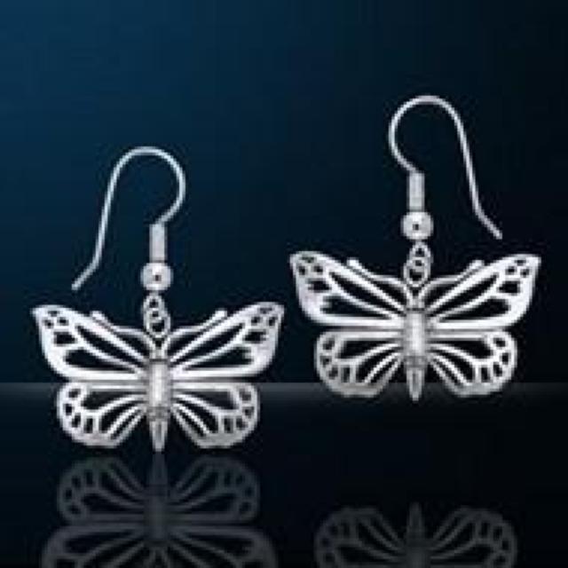 Nebula: Spiritual Butterfly Earrings < 女性アクセサリー/時計  Nebula: Spiritual Butterfly Earrings  < 女性アクセサリー/時計の