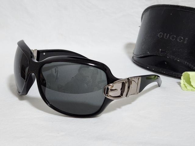 正規レア グッチ ベルトバックル装飾 サングラス 黒 メタルコンビアート ラグジュアリーアイウェア アイコンロゴ 男女兼用 付属有 < ブランド  正規レア グッチ ベルトバックル装飾 サングラス 黒 メタルコンビアート ラグジュアリーアイウェア アイコンロゴ 男女兼用 付属有  < ブランドの