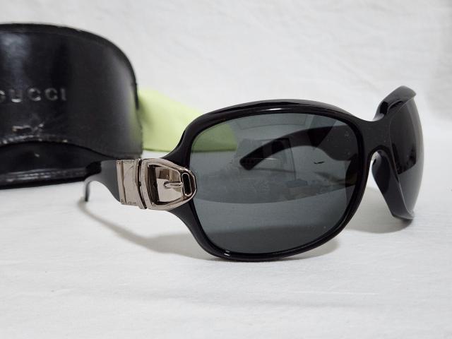 正規レア グッチ ベルトバックル装飾 サングラス 黒 メタルコンビアート ラグジュアリーアイウェア アイコンロゴ 男女兼用 付属有 < ブランド  正規レア グッチ ベルトバックル装飾 サングラス 黒 メタルコンビアート ラグジュアリーアイウェア アイコンロゴ 男女兼用 付属有 < ブランドの