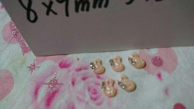 キラリラインストーン付きスワンピンク白鳥ネイルオンジュエリー < 香水/コスメ/ネイル  キラリラインストーン付きスワンピンク白鳥ネイルオンジュエリー < 香水/コスメ/ネイルの