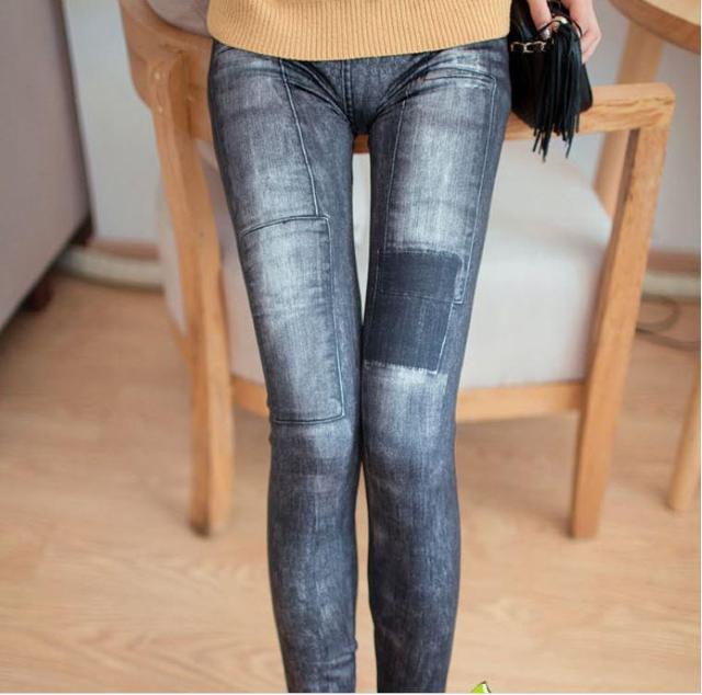 リペアデニム風 レギンス パンツ かぎ裂き ジーンズレギパン  ブラック < 女性ファッション  リペアデニム風 レギンス パンツ かぎ裂き ジーンズレギパン  ブラック < 女性ファッションの