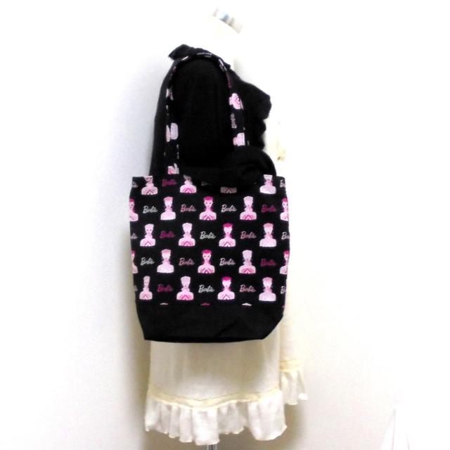 ◆大サイズ◆Barbie◆バービーアイコン×黒地◆エコバッグ サブバッグ < 女性ファッション ◆大サイズ◆Barbie◆バービーアイコン×黒地◆エコバッグ サブバッグ < 女性ファッションの
