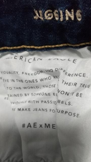 AMERICAN EAGLEのダメージジーンズ★ウエスト平置38cm < ブランド  AMERICAN EAGLEのダメージジーンズ★ウエスト平置38cm < ブランドの