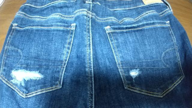 AMERICAN EAGLEのダメージジーンズ★ウエスト平置38cm < ブランド  AMERICAN EAGLEのダメージジーンズ★ウエスト平置38cm < ブランドの