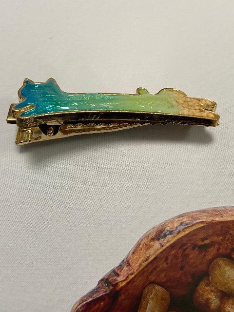 ハンドメイド レジンで作ったネコのヘアクリップ 海イメージ < 女性ファッション  ハンドメイド レジンで作ったネコのヘアクリップ 海イメージ < 女性ファッションの