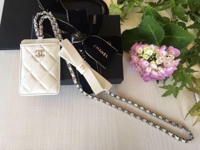 ★正規品★CHANEL★ チェーンカードケース レザー ★オーロラホワイト ★送料込み < ブランド ★正規品★CHANEL★ チェーンカードケース レザー ★オーロラホワイト ★送料込み < ブランドの