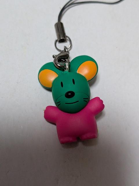 ���ׂ����ǂ��Ԃl�Y�~�X�g���b�v  �� �z�r�[�� 