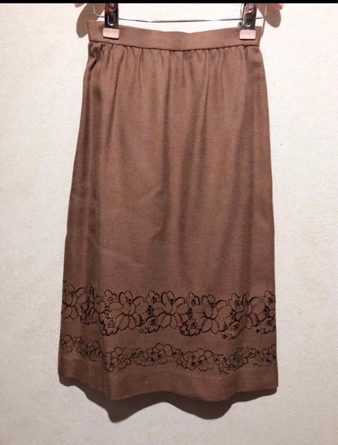 Riz リズ スカートスーツ セットアップ お花の透かし刺繍 9号 日本製 < 女性ファッション Riz リズ スカートスーツ セットアップ お花の透かし刺繍 9号 日本製 < 女性ファッションの