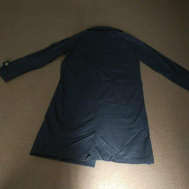 フリーサイズ 紺色 Mサイズ コットン 春コート 美品 < 女性ファッション  フリーサイズ 紺色 Mサイズ コットン 春コート 美品 < 女性ファッションの