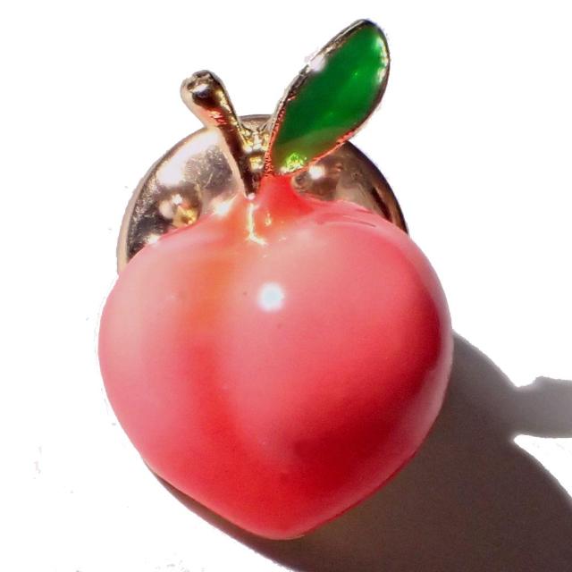 桃 ピーチ ピンバッジ バッジ ピンズ ピンブローチ ブローチ ラペルピン < 女性アクセサリー/時計 桃 ピーチ ピンバッジ バッジ ピンズ ピンブローチ ブローチ ラペルピン < 女性アクセサリー/時計の