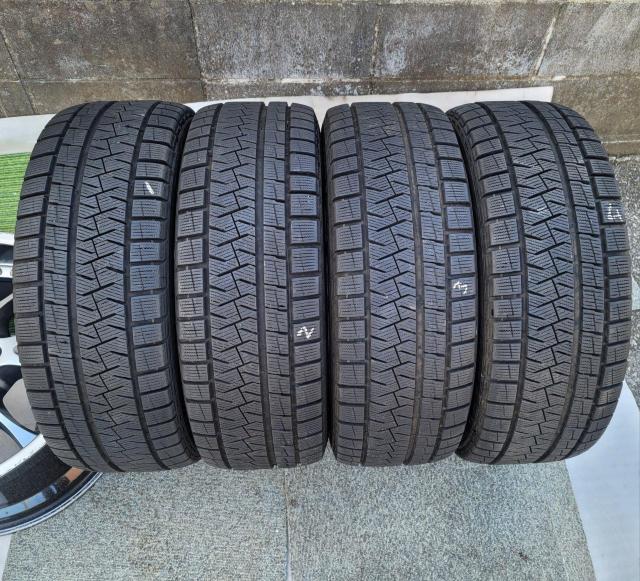 トヨタ 30 プリウス純正 Sツーリング 17インチ7J+50 100/5Hスタッドレスタイヤ付き4本セットPIRELLI ICE < 自動車/バイク トヨタ 30 プリウス純正 Sツーリング 17インチ7J+50 100/5Hスタッドレスタイヤ付き4本セットPIRELLI ICE < 自動車/バイク