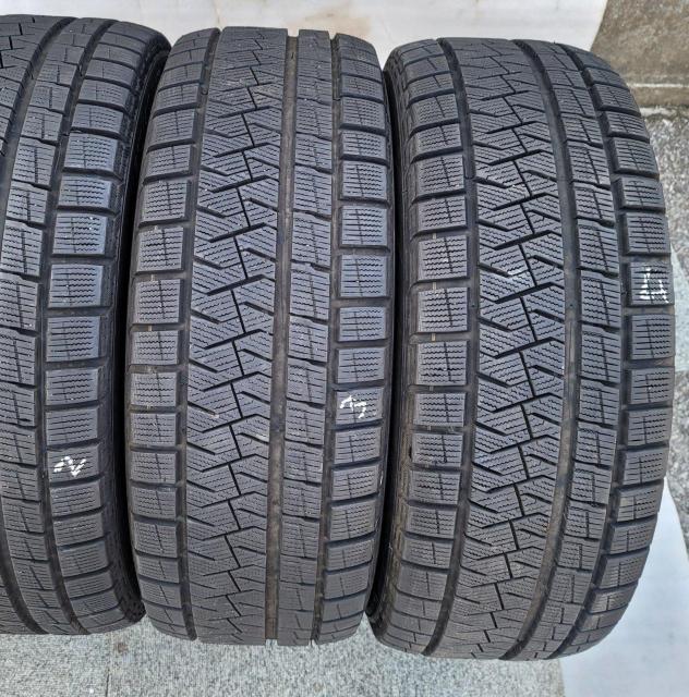 トヨタ 30 プリウス純正 Sツーリング 17インチ7J+50 100/5Hスタッドレスタイヤ付き4本セットPIRELLI ICE < 自動車/バイク トヨタ 30 プリウス純正 Sツーリング 17インチ7J+50 100/5Hスタッドレスタイヤ付き4本セットPIRELLI ICE < 自動車/バイク
