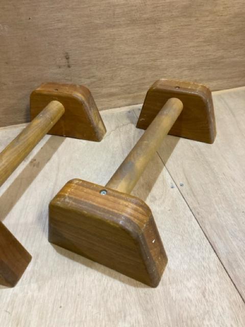 TOEI LIGHT 木製 倒立台 倒立練習台 プッシュアップバー < ヘルス/ビューティー TOEI LIGHT 木製 倒立台 倒立練習台 プッシュアップバー < ヘルス/ビューティーの