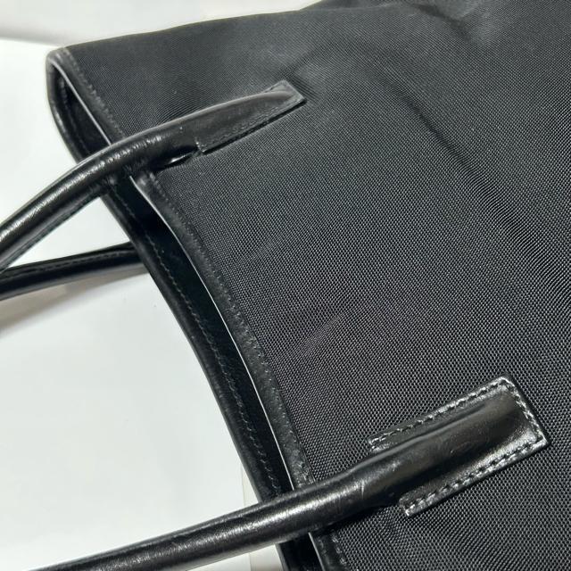 GUCCI グッチ キャンバス レザー トートバッグ ハンドバッグ ブラック シルバー金具 B5 収納 かばん < ブランド GUCCI グッチ キャンバス レザー トートバッグ ハンドバッグ ブラック シルバー金具 B5 収納 かばん < ブランドの
