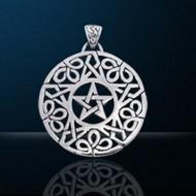 NEBULA Knotwork Pentacle Pendant < 女性アクセサリー/時計  NEBULA Knotwork Pentacle Pendant  < 女性アクセサリー/時計の