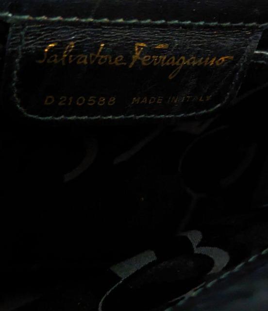 Salvatore Ferragamo/Ferragamo/フェラガモ/2way/ショルダーバッグ/クラッチバッグヴァラリボン < ブランド  Salvatore Ferragamo/Ferragamo/フェラガモ/2way/ショルダーバッグ/クラッチバッグヴァラリボン < ブランドの