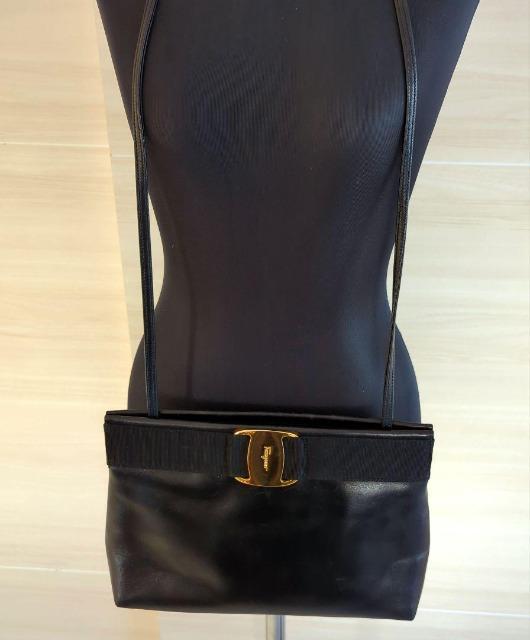 Salvatore Ferragamo/Ferragamo/フェラガモ/2way/ショルダーバッグ/クラッチバッグヴァラリボン < ブランド  Salvatore Ferragamo/Ferragamo/フェラガモ/2way/ショルダーバッグ/クラッチバッグヴァラリボン < ブランドの