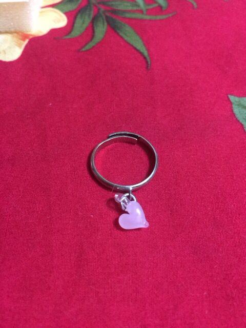 新品未使用☆ガラスピンクハート☆イヤリング&リングセット☆ < 女性アクセサリー/時計 新品未使用☆ガラスピンクハート☆イヤリング&リングセット☆ < 女性アクセサリー/時計の