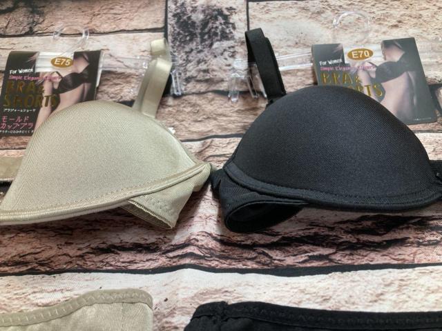 訳あり限定特価品!アウターにひびきにくく、すっきりフィット!シームレスモールドブラ&ショーツセット(2色から)1組 < 女性ファッション 訳あり限定特価品!アウターにひびきにくく、すっきりフィット!シームレスモールドブラ&ショーツセット(2色から)1組 < 女性ファッションの