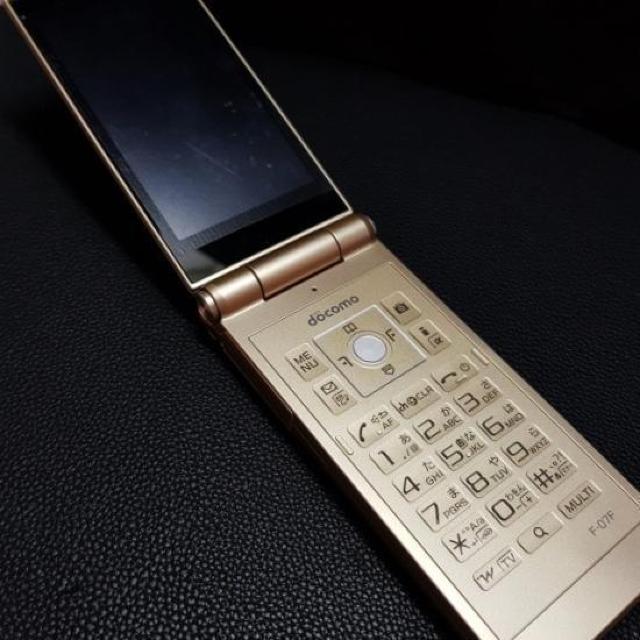 docomo F-07F S[h FOMA TCtP[^C SIMbNς