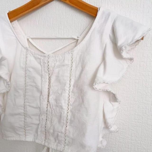 ◆ZARA/ザラ◆袖フリルクロップドトップス★ホワイトM*秋コーデ♪美品 < ブランド ◆ZARA/ザラ◆袖フリルクロップドトップス★ホワイトM*秋コーデ♪美品 < ブランドの