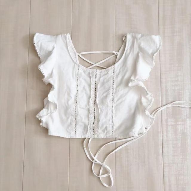 ◆ZARA/ザラ◆袖フリルクロップドトップス★ホワイトM*秋コーデ♪美品 < ブランド ◆ZARA/ザラ◆袖フリルクロップドトップス★ホワイトM*秋コーデ♪美品 < ブランドの