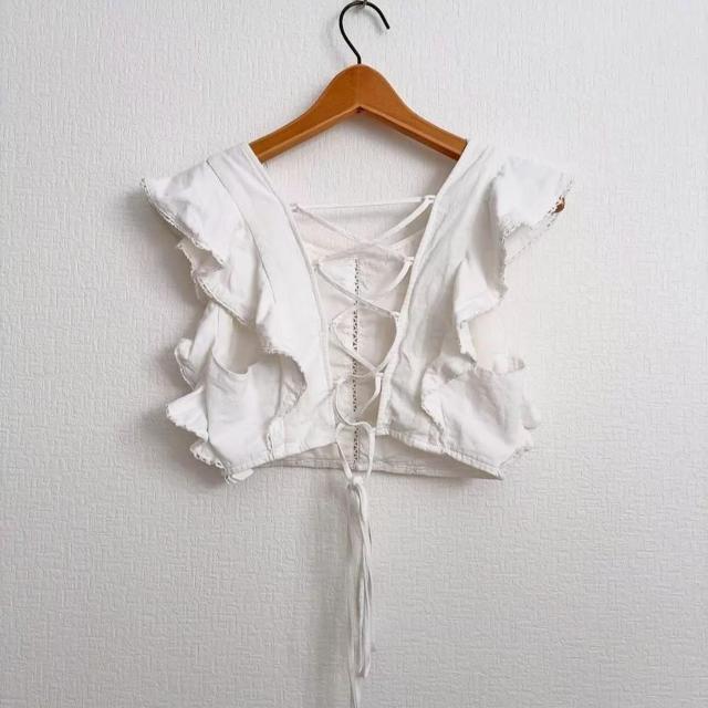 ◆ZARA/ザラ◆袖フリルクロップドトップス★ホワイトM*秋コーデ♪美品 < ブランド ◆ZARA/ザラ◆袖フリルクロップドトップス★ホワイトM*秋コーデ♪美品 < ブランドの