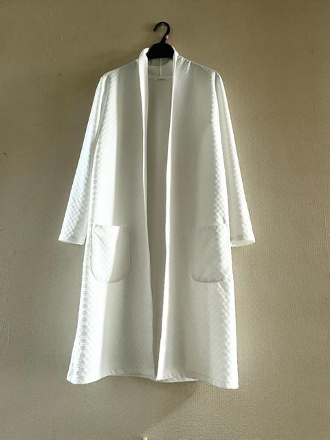 【春夏秋】PAS DE DUEX◆ホワイト◆エンボス◆ノーカラーロングカーディガン < 女性ファッション  【春夏秋】PAS DE DUEX◆ホワイト◆エンボス◆ノーカラーロングカーディガン  < 女性ファッションの