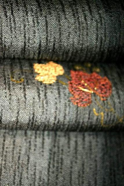 【最高級】新品同様 グラデーション 金彩 シシュウ 蔓草 粋な付下げ 身丈158cm 裄丈65.5cm T3497 < 女性ファッション  【最高級】新品同様 グラデーション 金彩 シシュウ 蔓草 粋な付下げ 身丈158cm 裄丈65.5cm T3497 < 女性ファッションの