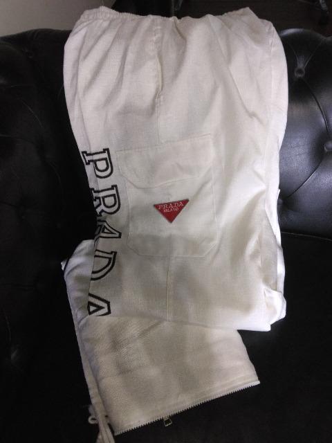 PRADA㉺ZbgAbv  jt@bV 