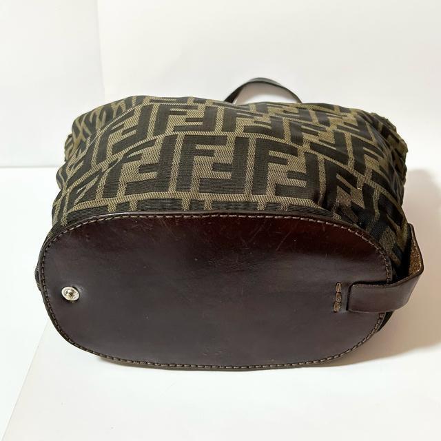 FENDI �Y�b�J �L�����o�X ���U�[ �g�[�g�o�b�O  �n���h�o�b�O �u���E�� �� �u�����h�� 
