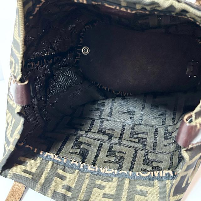 FENDI �Y�b�J �L�����o�X ���U�[ �g�[�g�o�b�O  �n���h�o�b�O �u���E�� �� �u�����h�� 
