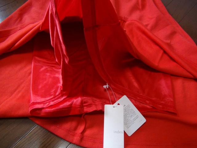 ワールドの赤のスカート新品タグ付き!。2 < 女性ファッション ワールドの赤のスカート新品タグ付き!。2 < 女性ファッションの