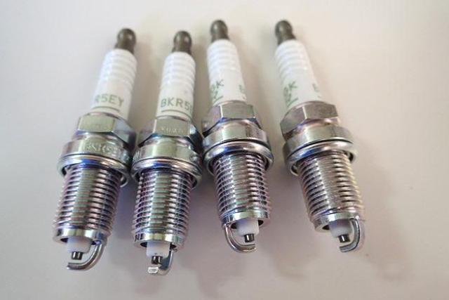 NGK R BKR5EY 4本セット 未使用ストック品 < 自動車/バイク NGK R BKR5EY 4本セット 未使用ストック品 < 自動車/バイク