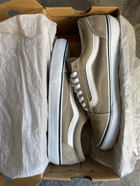 美品 VANS バンズ OLD SKOOL オールドスクール V36CF 0001 TAUPE US11カーキ ベージュ 限定色 < ブランド 美品 VANS バンズ OLD SKOOL オールドスクール V36CF 0001 TAUPE US11カーキ ベージュ 限定色 < ブランドの