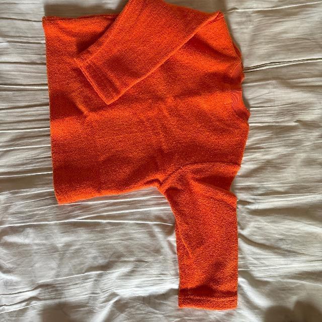 オレンジ色セーター80a < キッズ/ベビー  オレンジ色セーター80a < キッズ/ベビーの