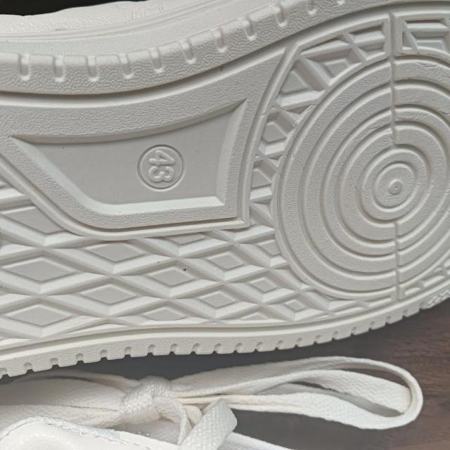 新品 26.5cm メンズ スニーカー ベージュ シューズ 靴 オフホワイト < 男性ファッション  新品 26.5cm メンズ スニーカー ベージュ シューズ 靴 オフホワイト < 男性ファッションの