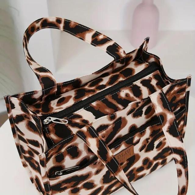 爆ヤス価格1090円★新作 厚手ナイロン トートバッグ 大容量 ポータブル ランチボックス 収納バッグ 弁当袋 ゴールデン < 女性ファッション  爆ヤス価格1090円★新作 厚手ナイロン トートバッグ 大容量 ポータブル ランチボックス 収納バッグ 弁当袋 ゴールデン < 女性ファッションの