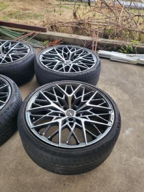 SUW(�X�[)�N���C���C�g �A���A-M5(ALIA-M5) �� ������/�o�C�N