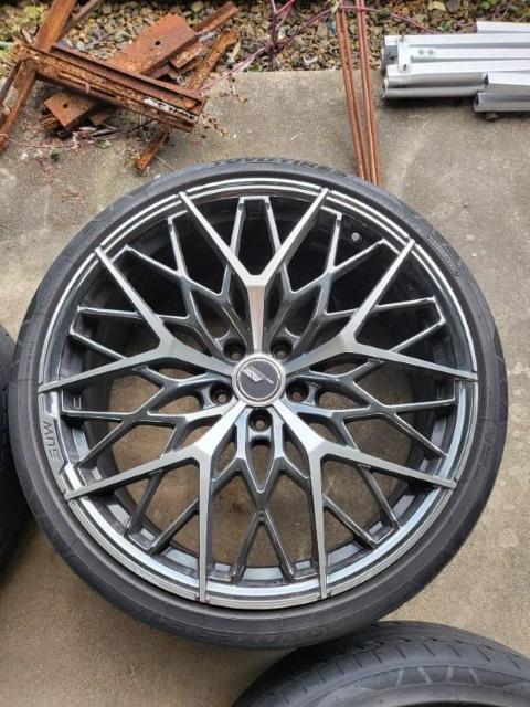 SUW(�X�[)�N���C���C�g �A���A-M5(ALIA-M5) �� ������/�o�C�N