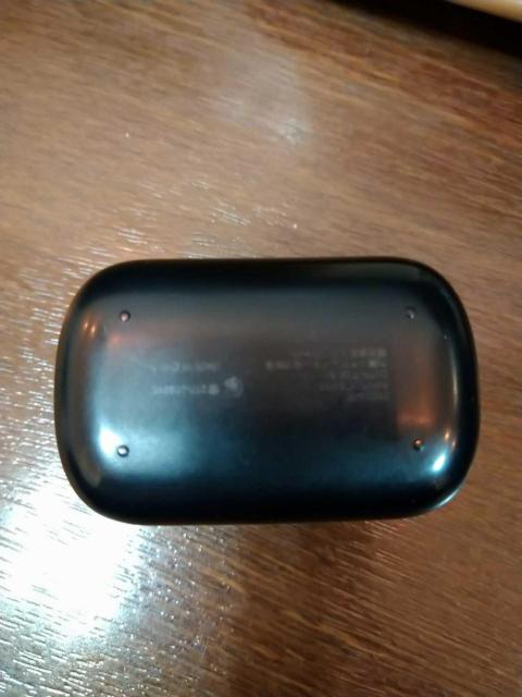 ���S���C�����X�C���z���[�d�P�[�X ���F Bluetooth�Ή��@��ɍœK  �� �Ɠd/AV�� 