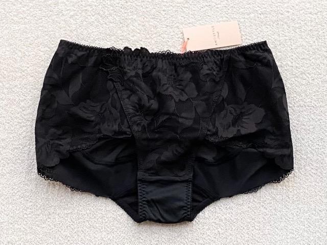 Triumph AMOSTYLE ショーツ Mサイズ ヒップハング パワーネット ブラック < 女性ファッション Triumph AMOSTYLE ショーツ Mサイズ ヒップハング パワーネット ブラック < 女性ファッションの